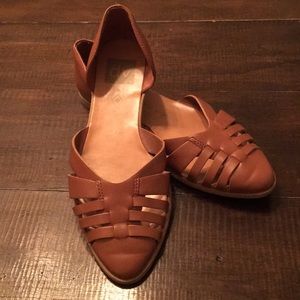 dv tan flats- only worn once!